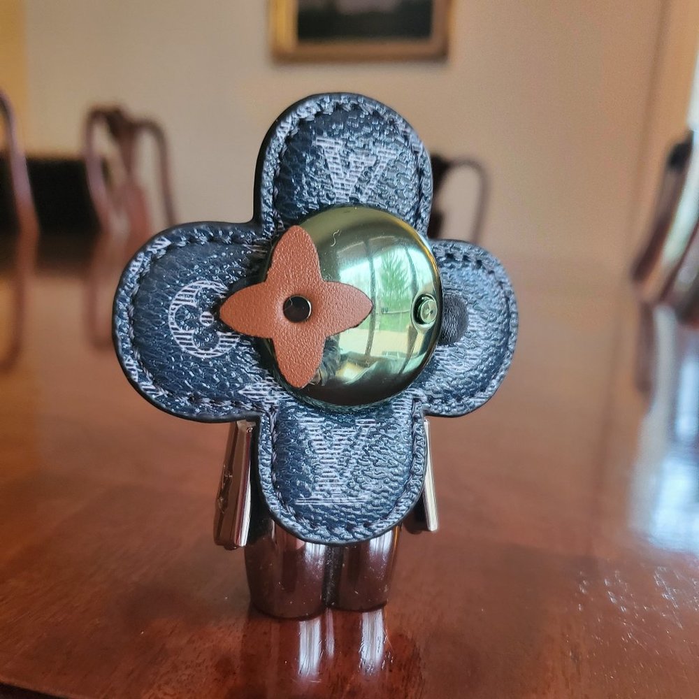 Louis Vuitton Vivienne Doll / Figurine